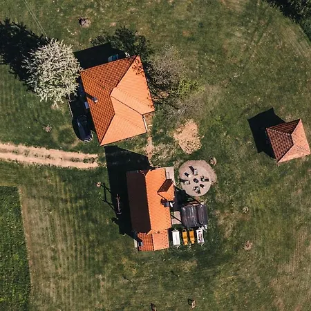 ロッジ Brvnara Promaja クラドヴォ