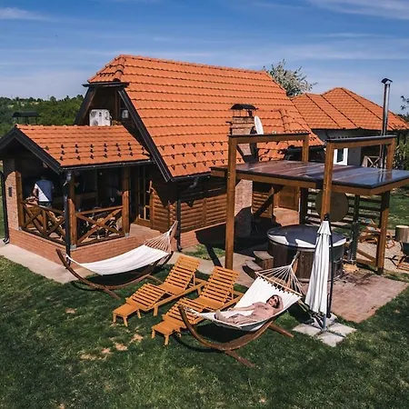 Brvnara Promaja ロッジ *