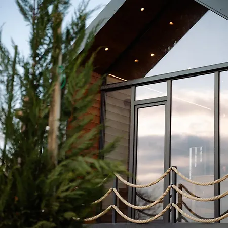 ロッジ Brvnara Promaja